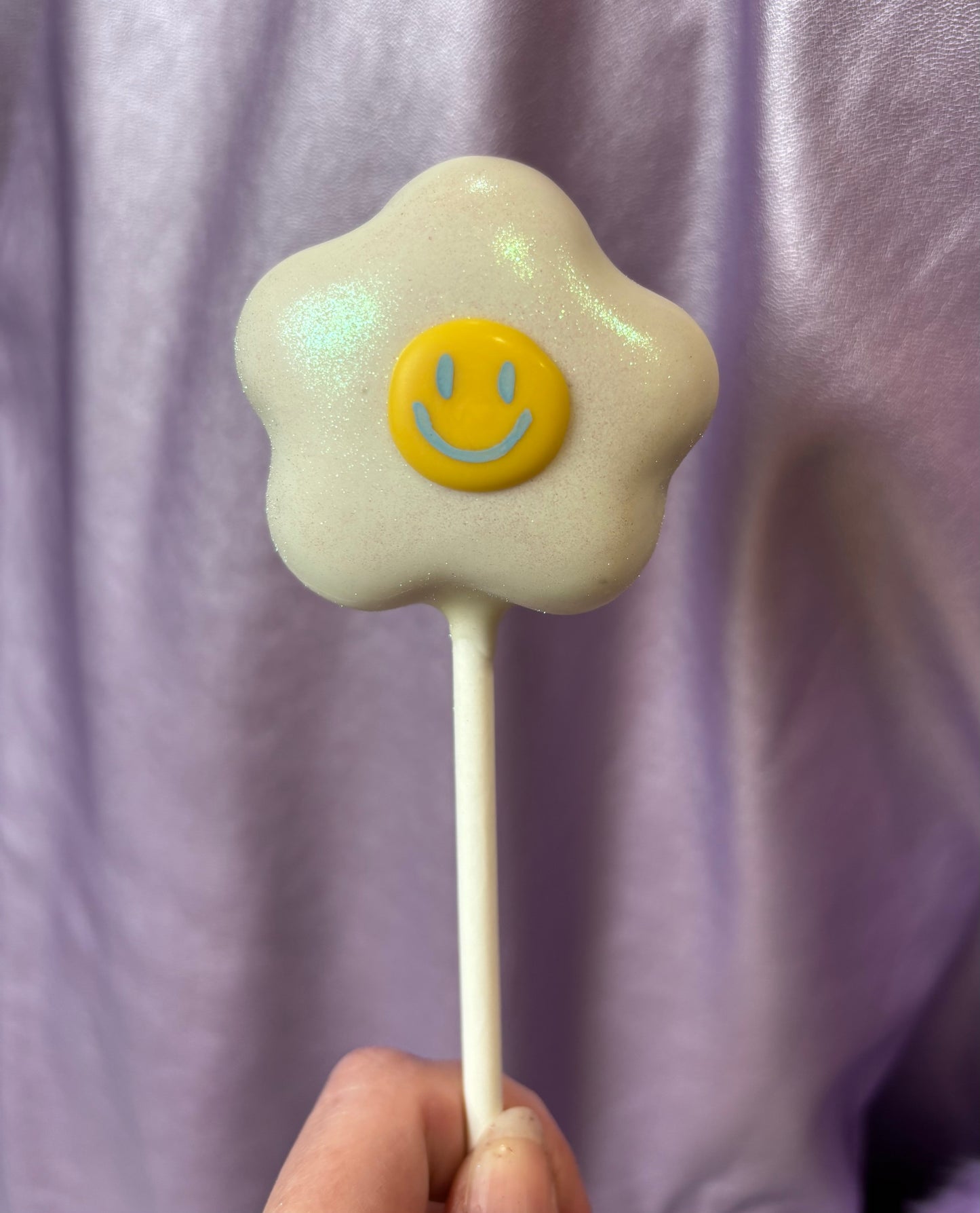 Smiley Daisy Cake Pop