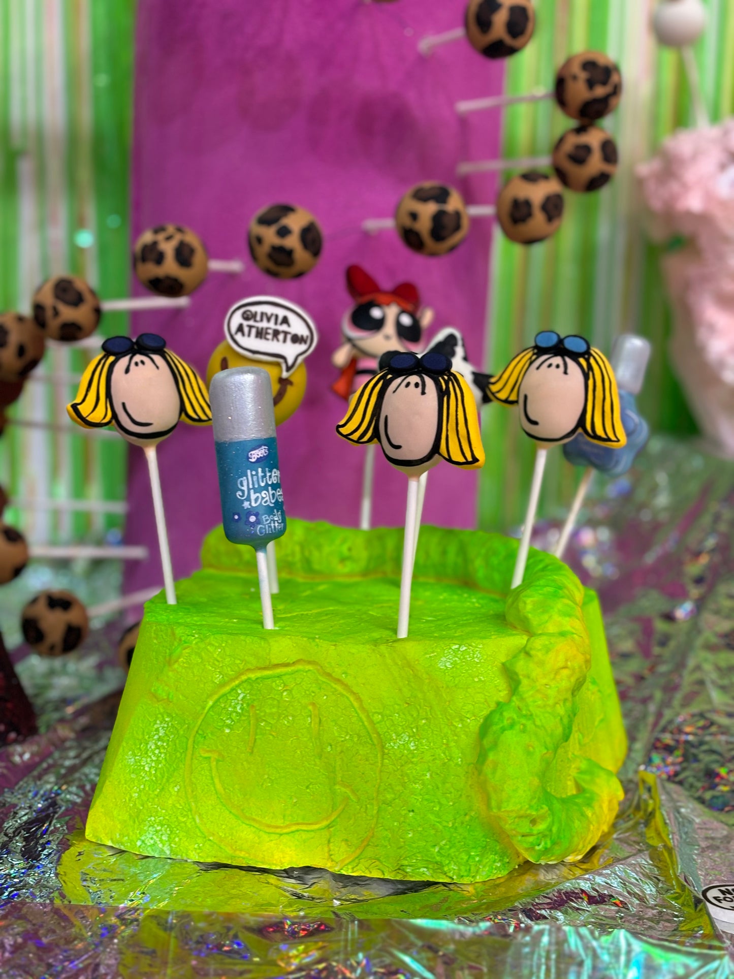 One Groovy Chick ;) Cake Pop