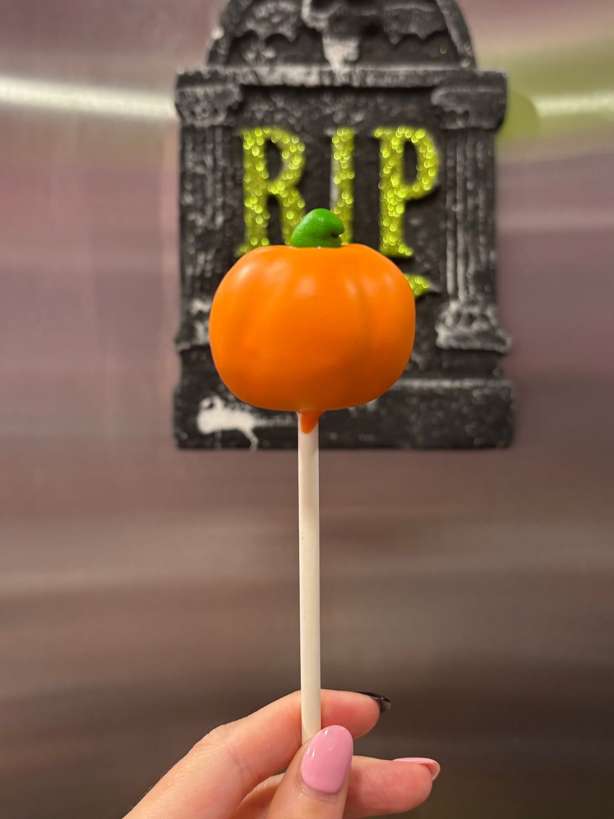 Pumpkin Cake Pop