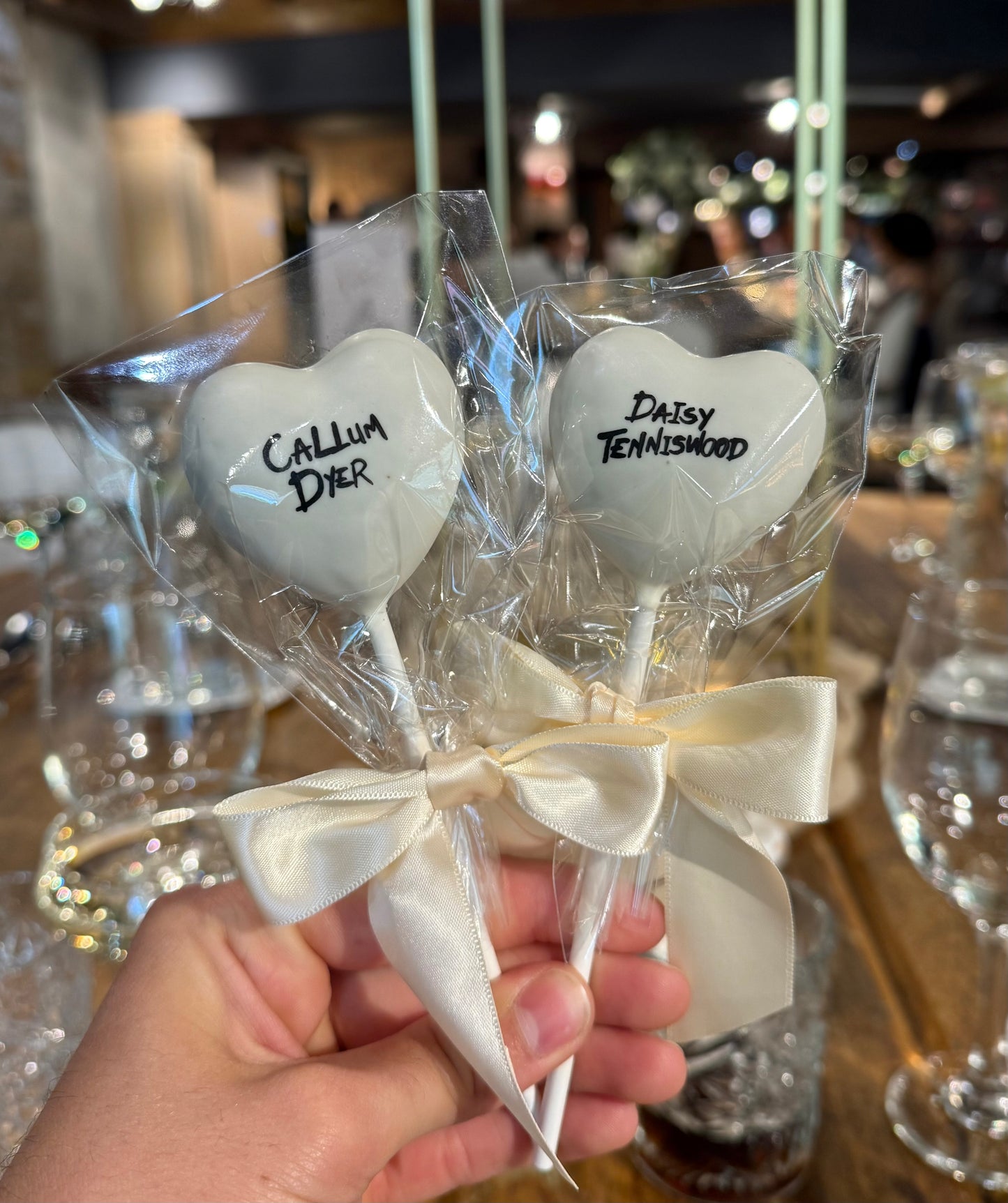 Heart Cake Pop with Text (Customisable)