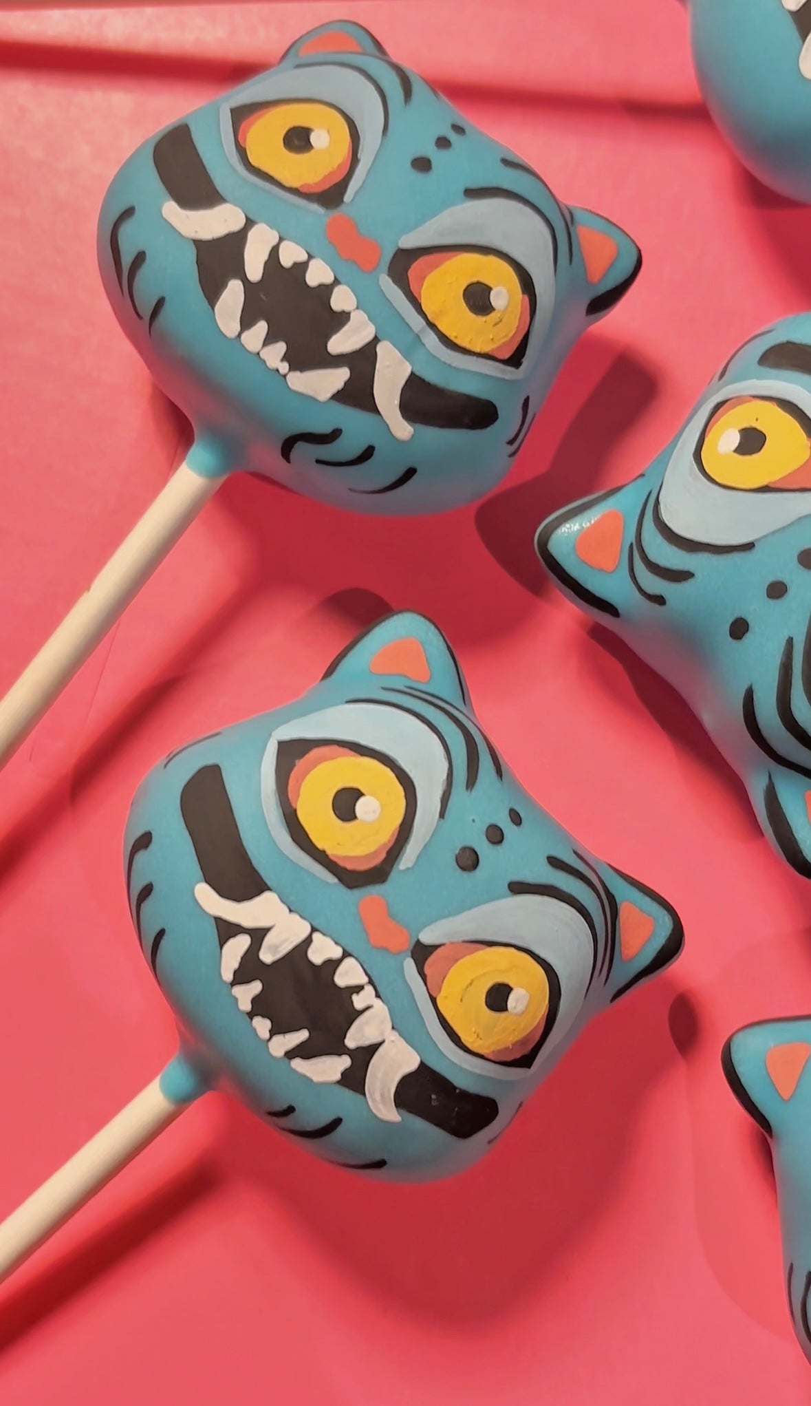 Derpy Tiger KPop Demon Hunters Cake Pop