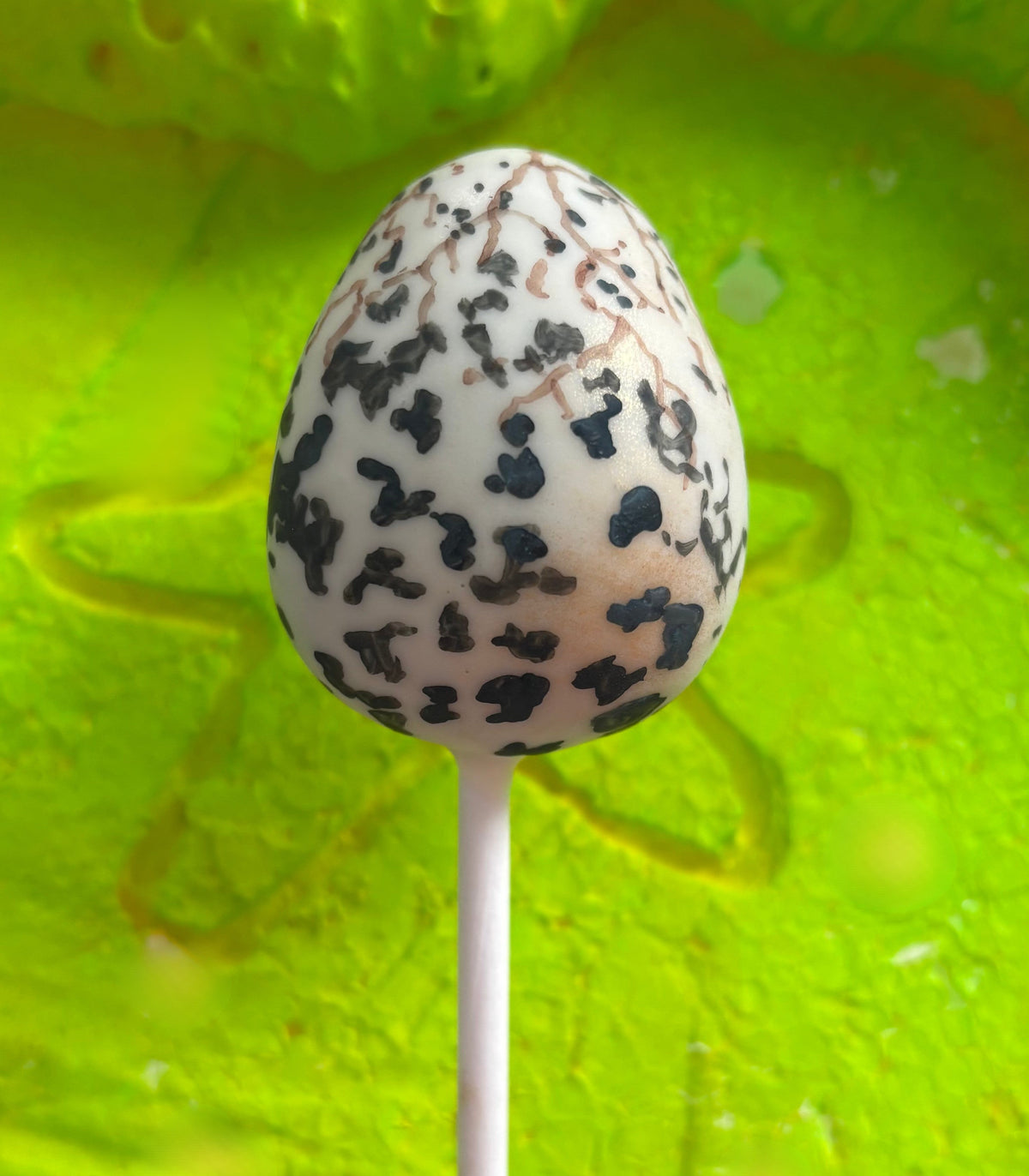 Dinosaur Egg Cake Pop Edible Party Favour or Dessert Table Treat